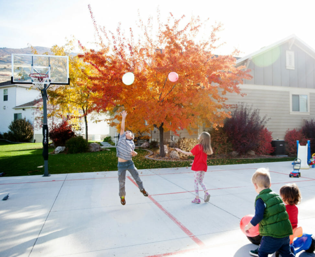 33 Minute to Win It Games to Try During Your Next Family Night