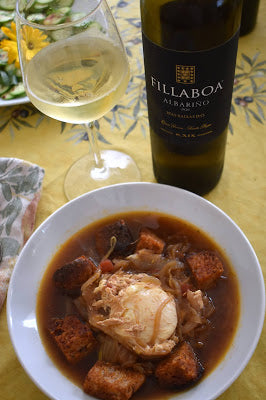 Sopa de Cebolla + 2020 Fillaboa Albariño #WorldWineTravel #GotAlbariño #Sponsored
