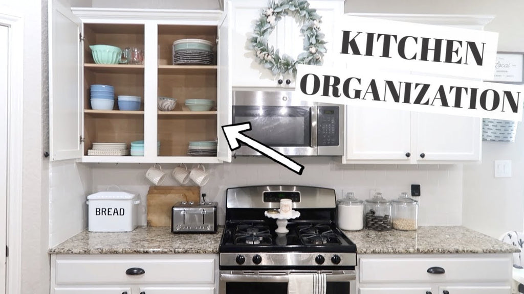 Organize and declutter my kitchen with me! I give you some ideas on how to organize your kitchen cabinets with some huge motivation! Over door steel hanger ...