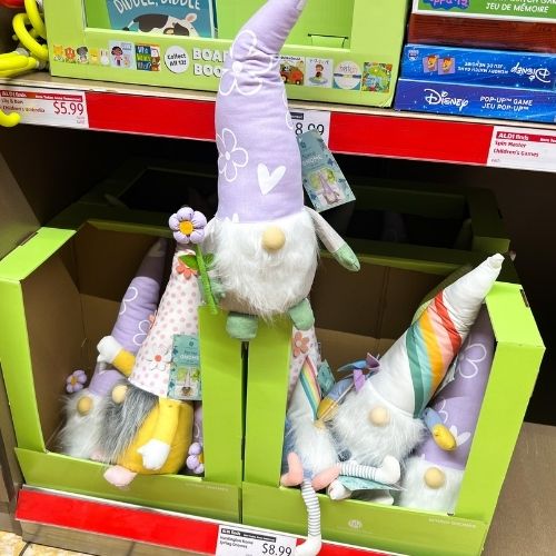 My top 10 Favorite Aldi Finds this week!! Spring Gnomes & Clearance Items!